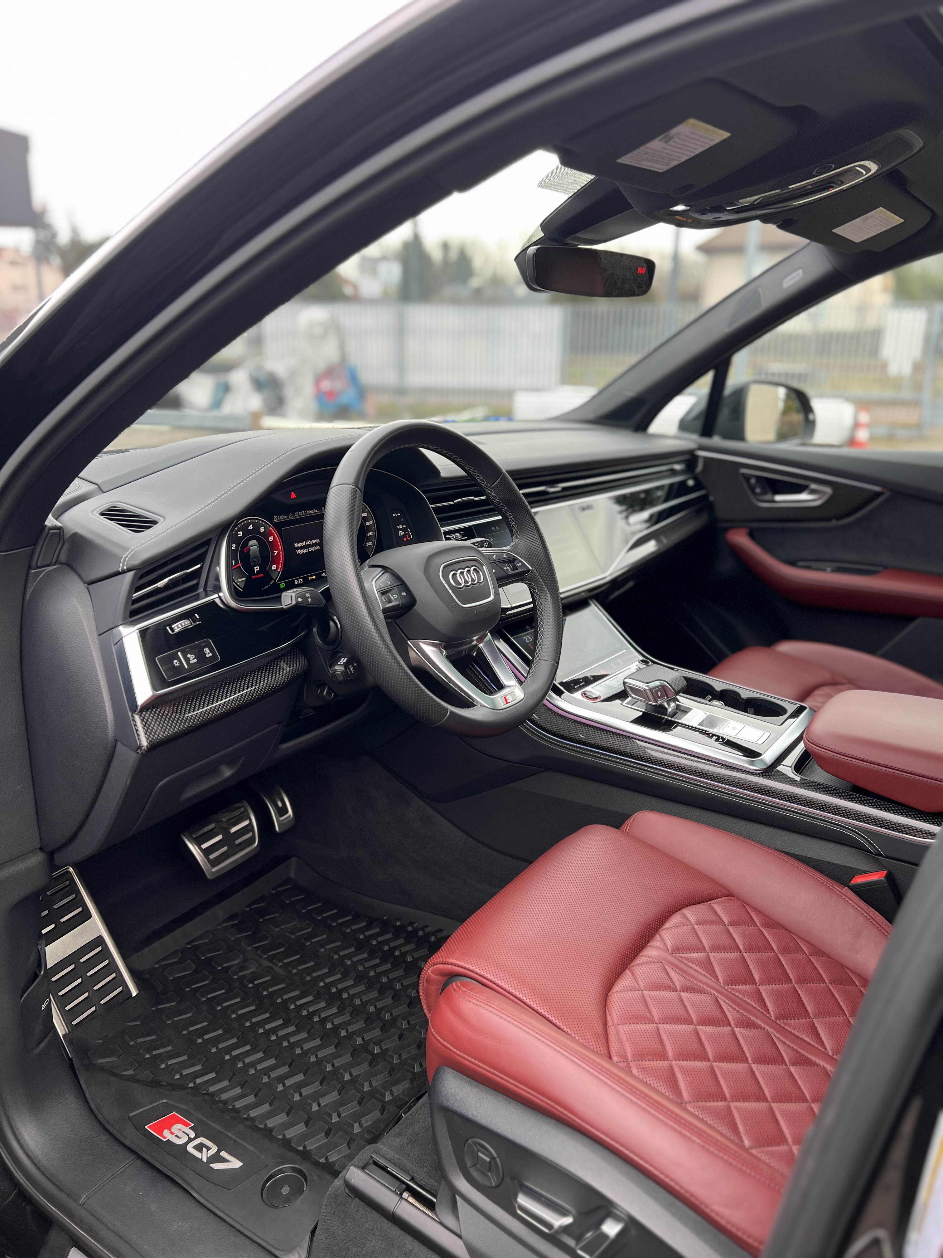 Wnętrze samochodu po detailingu - Golden Garage